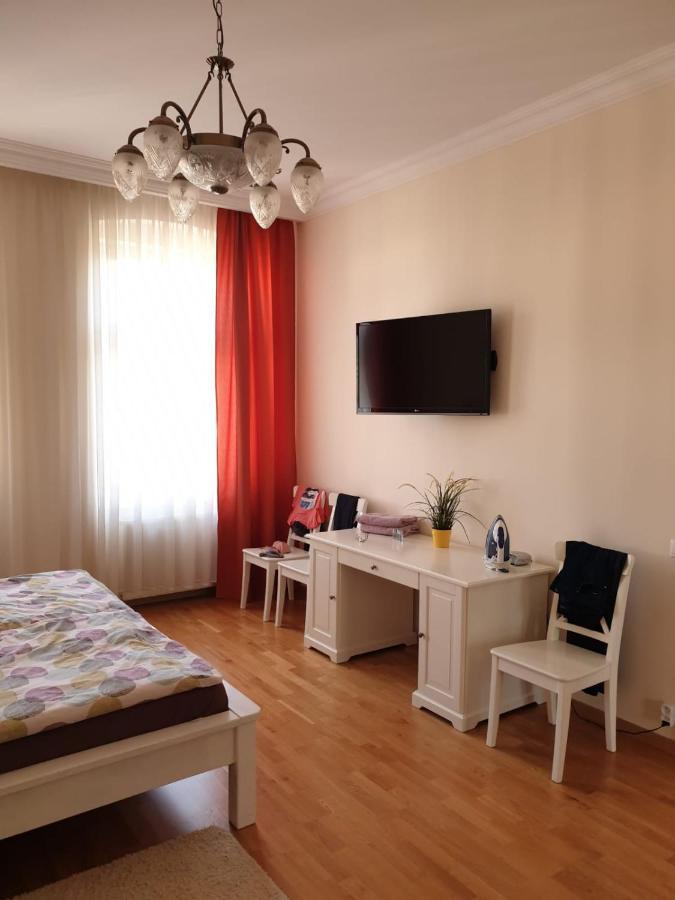 Jurincom Apartments Masaryka Карлови Вари Екстериор снимка