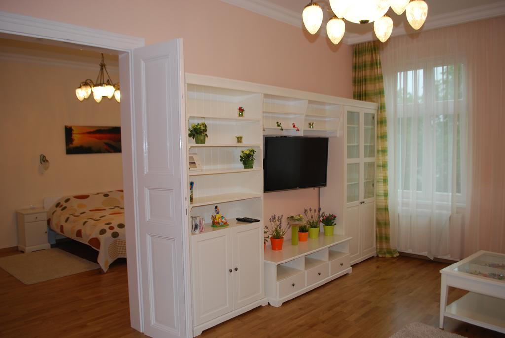 Jurincom Apartments Masaryka Карлови Вари Екстериор снимка